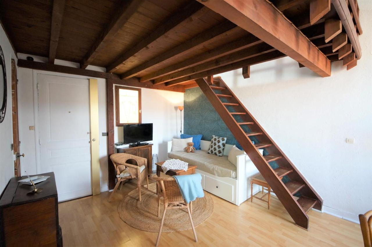 Appartement Le Mehari Cassis Buitenkant foto