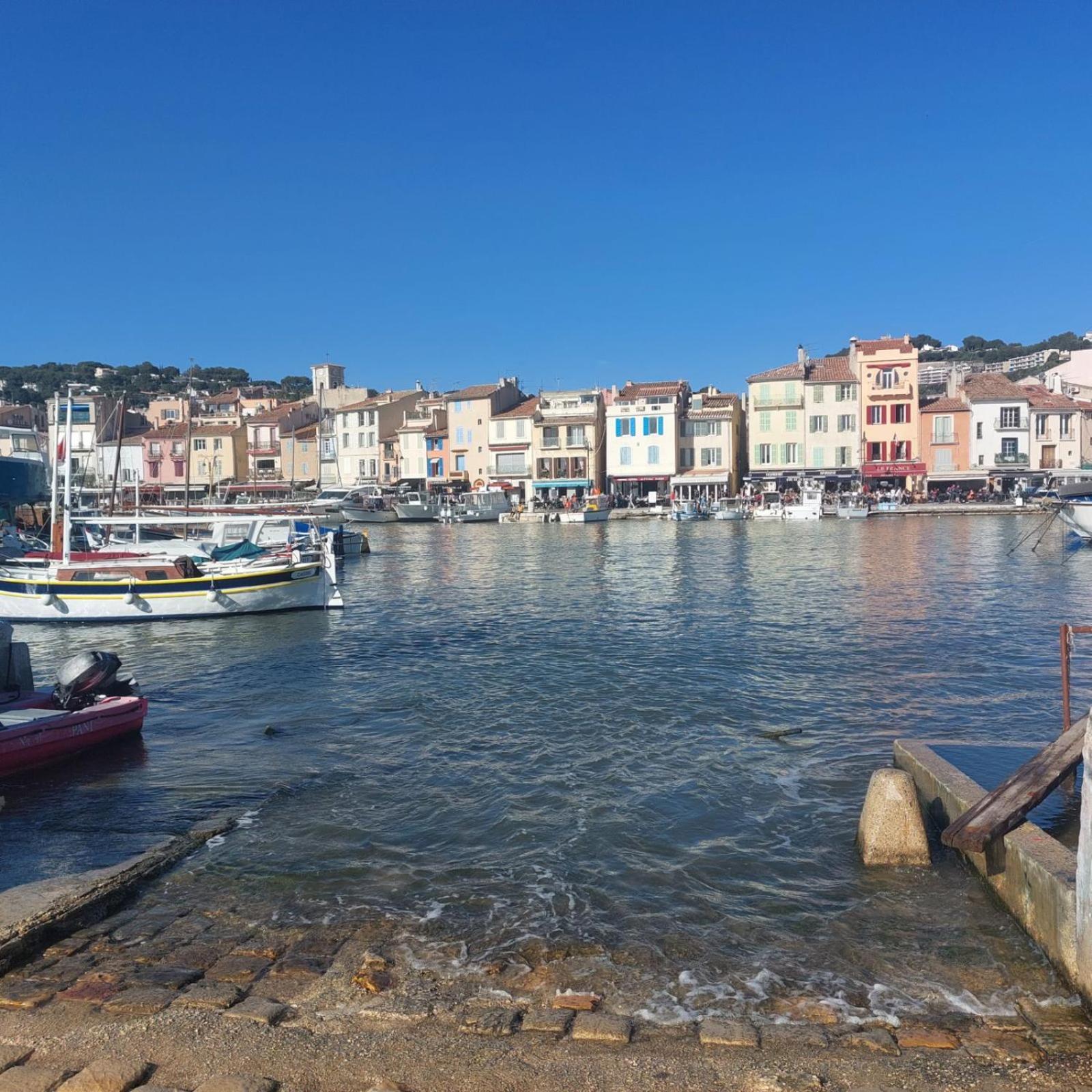 Appartement Le Mehari Cassis Buitenkant foto